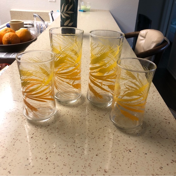 Mid Century Other - Vintage Set Golden Wheat Pattern Glasses Tumblers